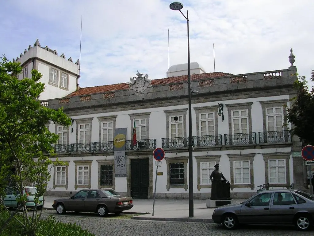 Fachada do Palacete dos Viscondes de Balsemão, sede do Museu Municipal de Numismática, no Porto